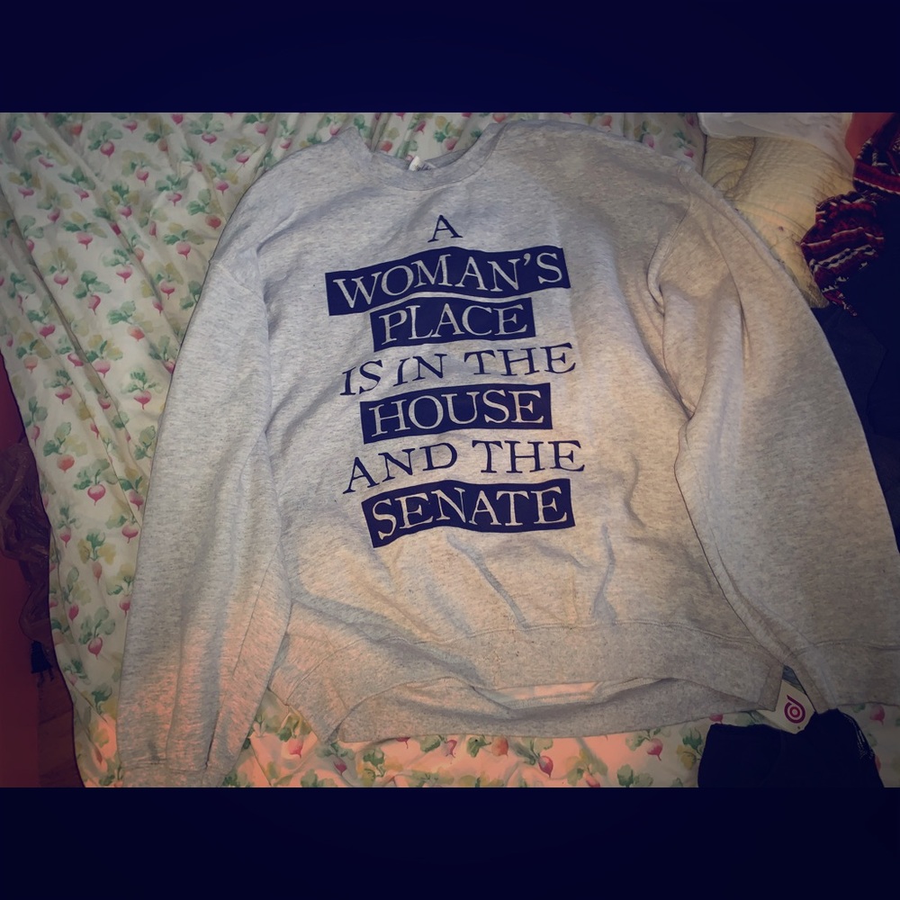 Sweatshirt